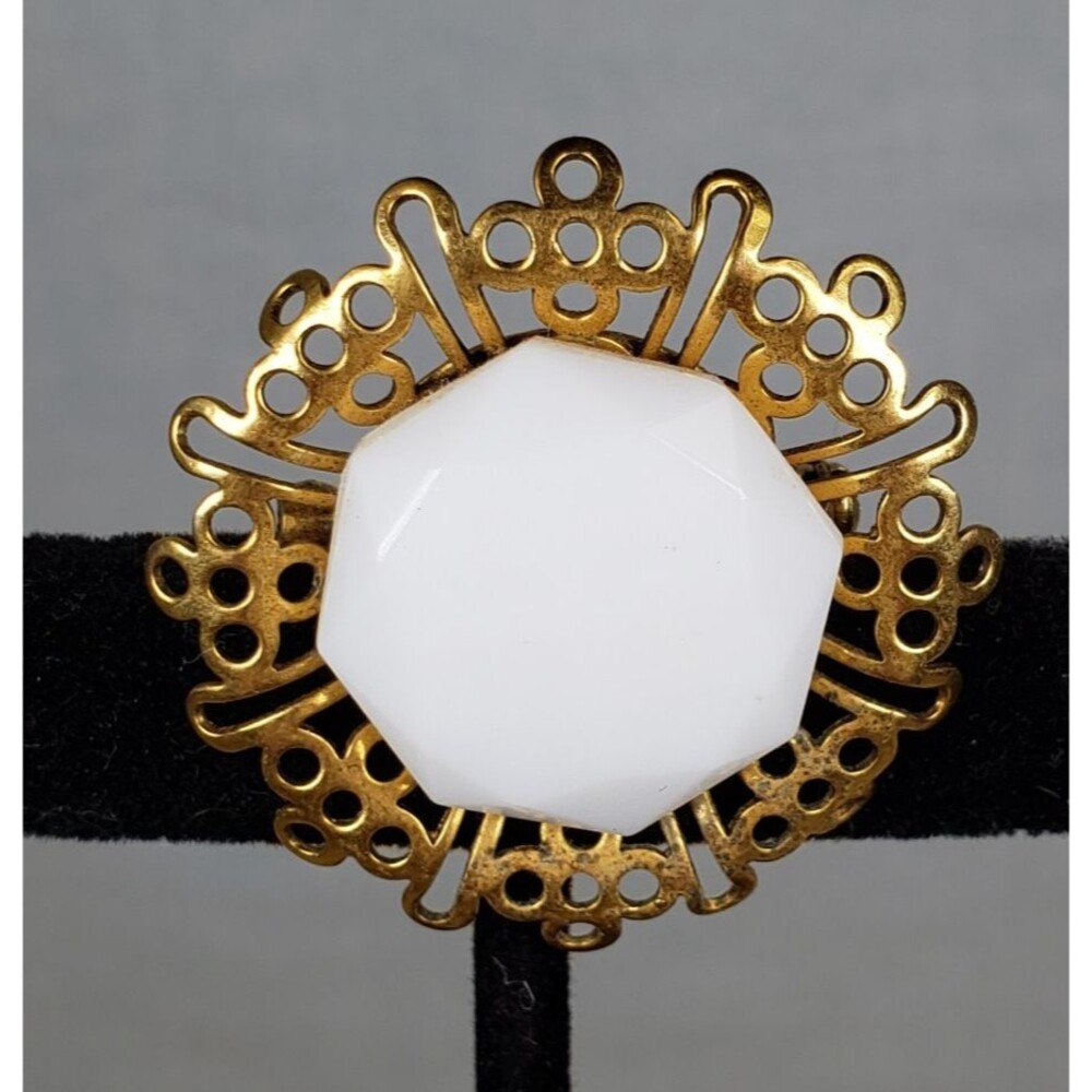 Vintage 1960's Signed Freirich White Cabochon Filigree Brooch Pin - Picture 4 of 15